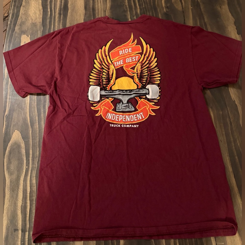 Independent Men’s skate t-shirt size‎ large